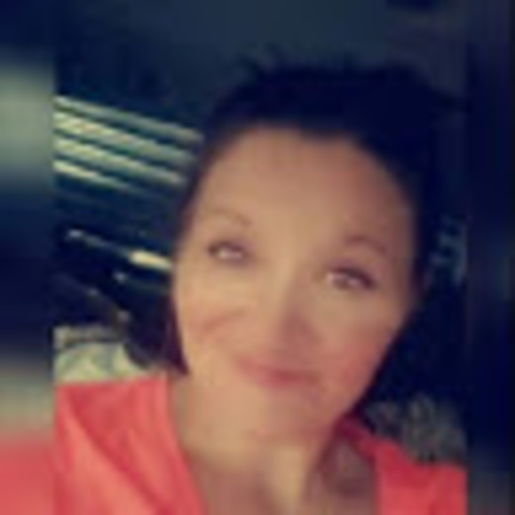 Meet your Posher, Deanna - Picture 1 of 1